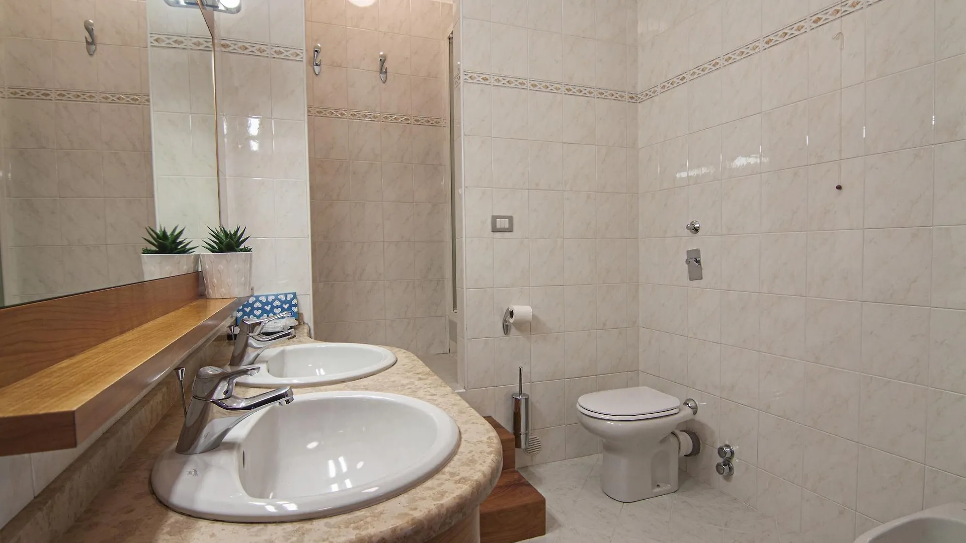 Hotel Dei Fiori Milan 3*,