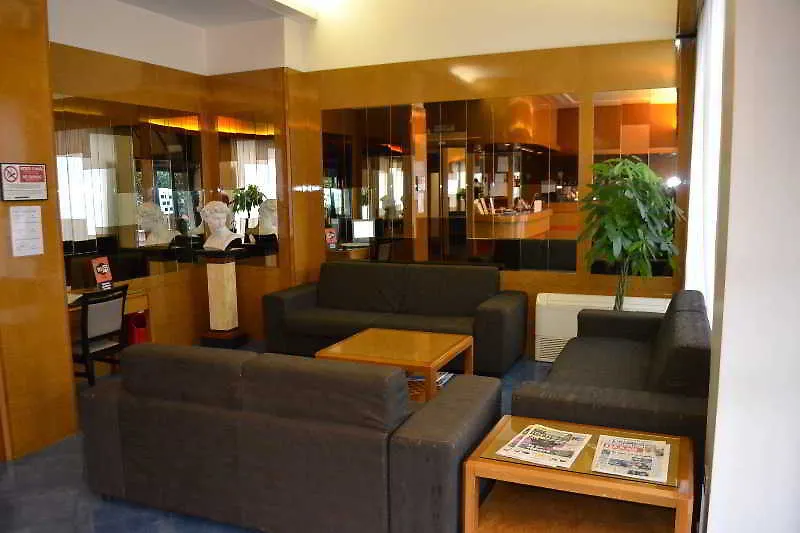 Hotel Dei Fiori Milan 3*,