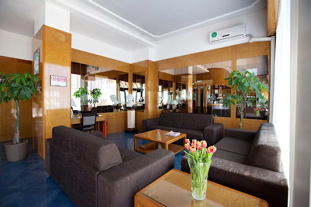 Hotel Dei Fiori Milano 3*,