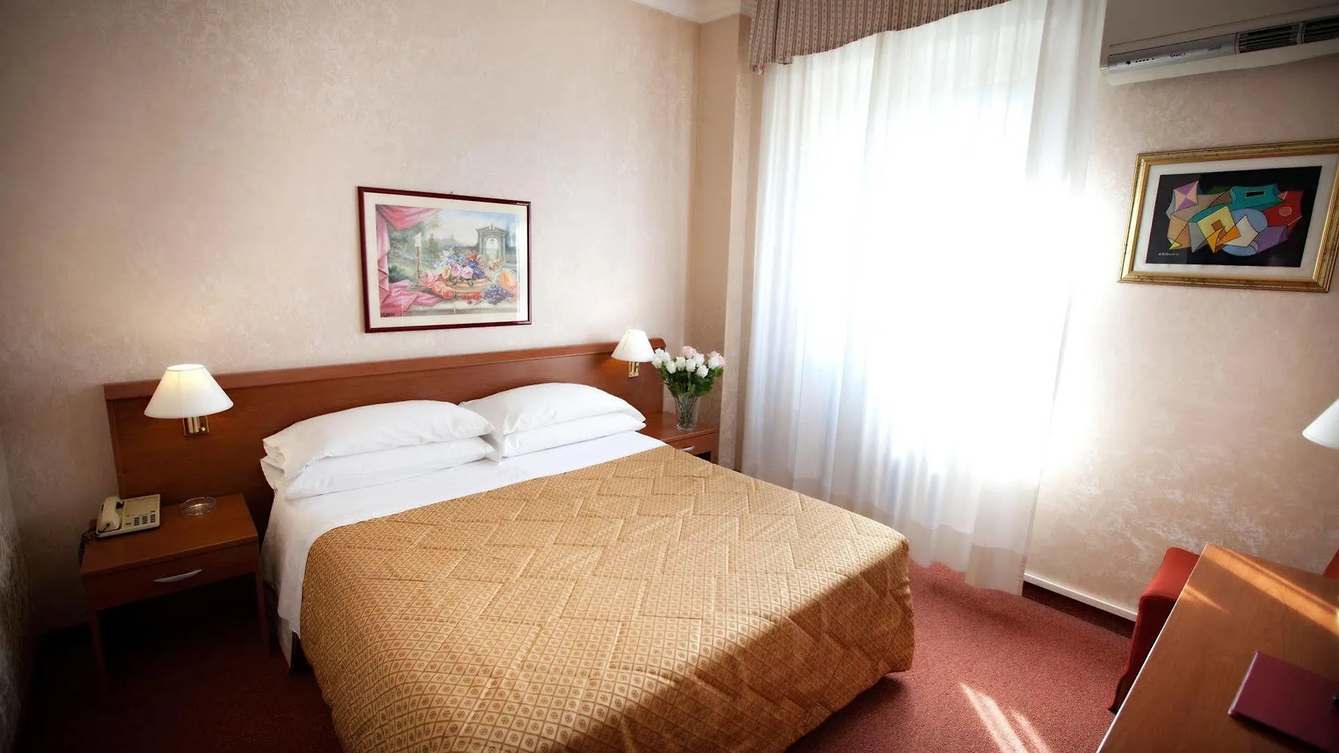 Hotel Dei Fiori Milano 3*,  Italia